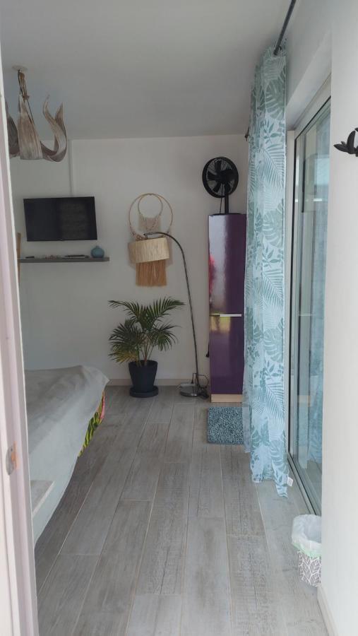 Studio Vaimiti Pour 2 Personnes Vue Mer Et Moorea パペーテ エクステリア 写真